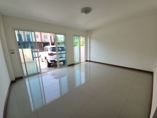 For sale 4 Beds townhouse in Mueang Phetchabun, Phetchabun