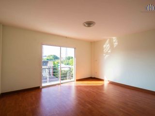 For sale 4 bed townhouse in Mueang Phetchabun, Phetchabun