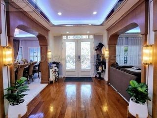 For sale 4 ベッドルーム house in Khlong San, Bangkok