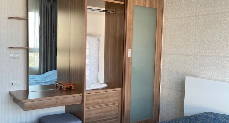 For sale 1 bed condo in Si Racha, Chonburi