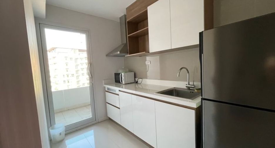 For sale 1 bed condo in Si Racha, Chonburi