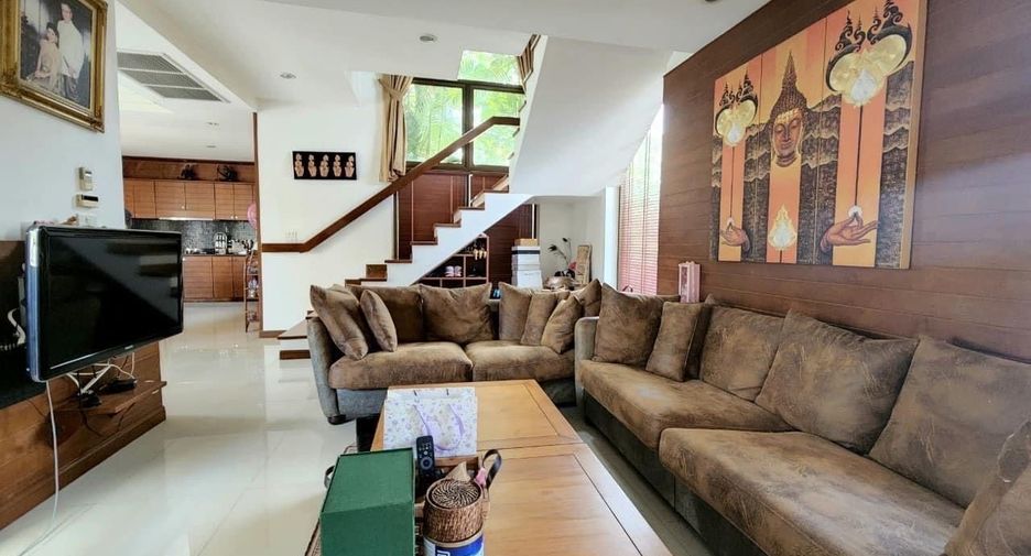 For sale 6 ベッドルーム villa in Bang Lamung, Chonburi