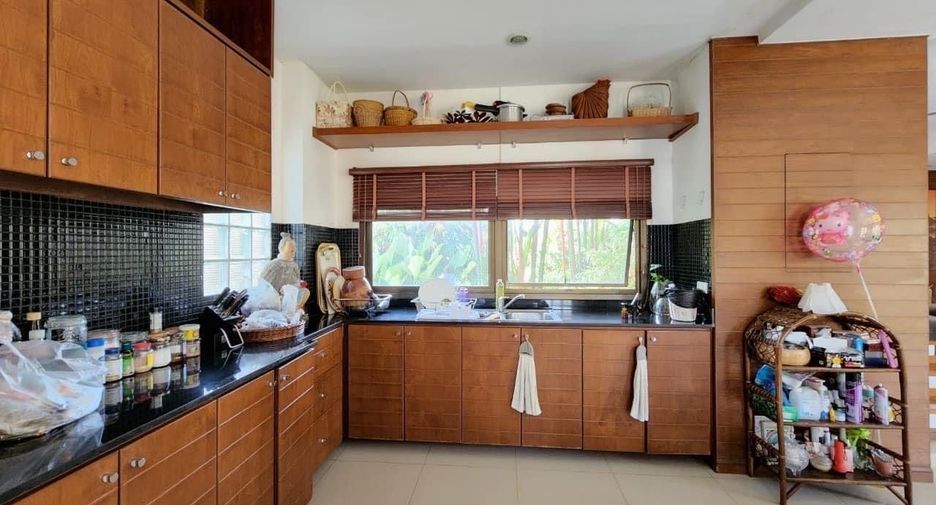 For sale 6 ベッドルーム villa in Bang Lamung, Chonburi