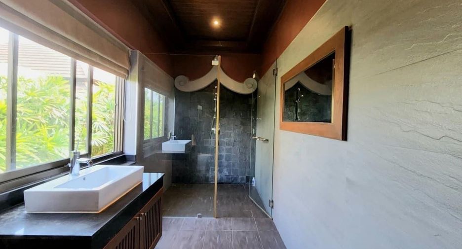 For sale 6 ベッドルーム villa in Bang Lamung, Chonburi