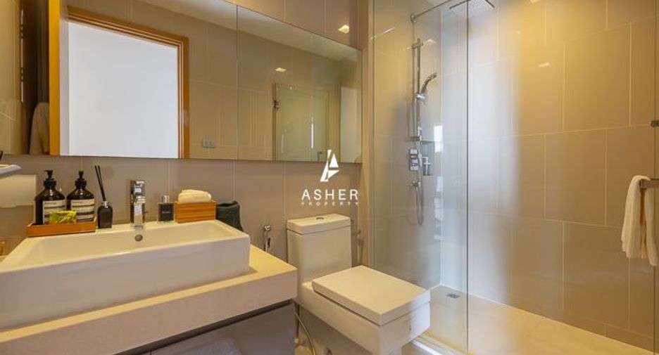 Продажа 3 спальни кондо в Кхлонг Тоеи, Бангкок