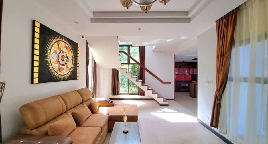 For sale 5 ベッドルーム villa in Bang Lamung, Chonburi