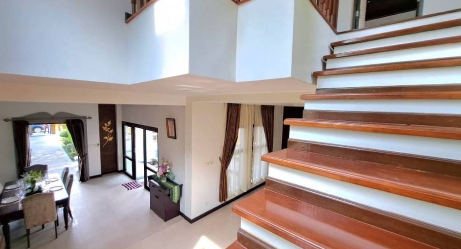 For sale 5 ベッドルーム villa in Bang Lamung, Chonburi