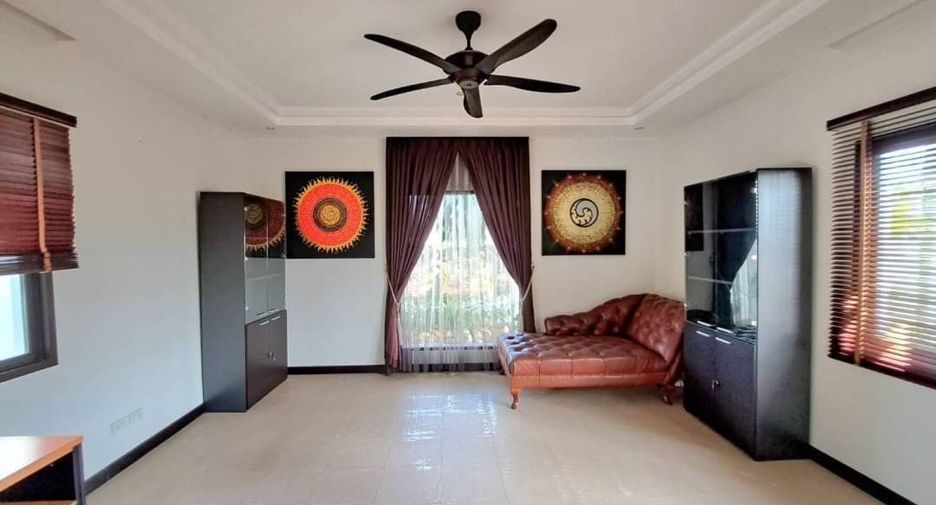 For sale 5 ベッドルーム villa in Bang Lamung, Chonburi