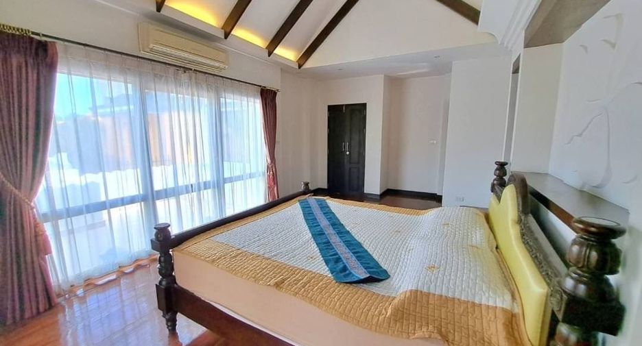 For sale 5 ベッドルーム villa in Bang Lamung, Chonburi