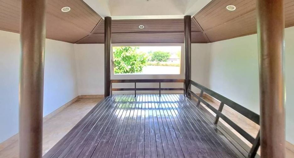 For sale 5 ベッドルーム villa in Bang Lamung, Chonburi
