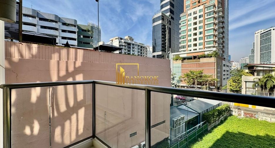 Apartamento con servicios en alquiler de 1 habitaciones en Khlong Toei, Bangkok