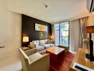 For rent 1 bed serviced apartment in Khlong Toei, Bangkok