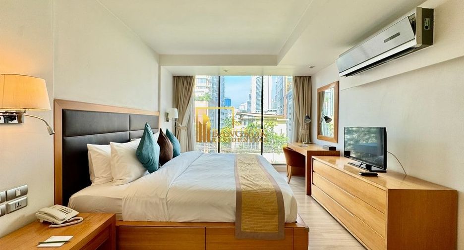 Apartamento con servicios en alquiler de 1 habitaciones en Khlong Toei, Bangkok