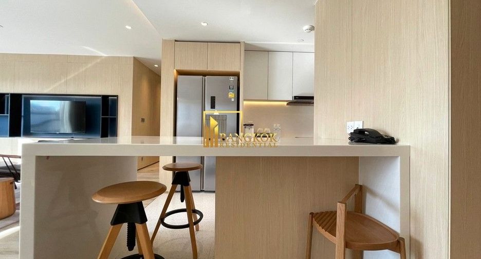 For rent 2 bedrooms serviced apartment in Yan Nawa, Bangkok