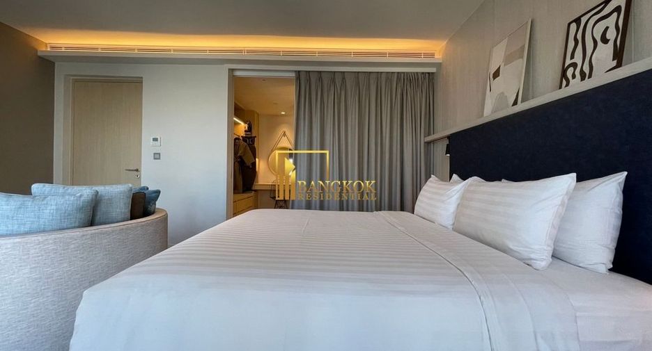 For rent 2 bedrooms serviced apartment in Yan Nawa, Bangkok