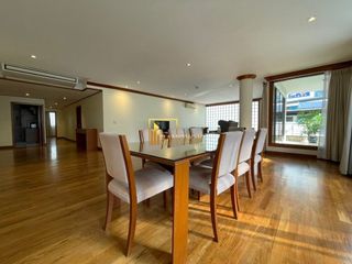Apartamento en alquiler de 4 habitaciones en Khlong Toei, Bangkok