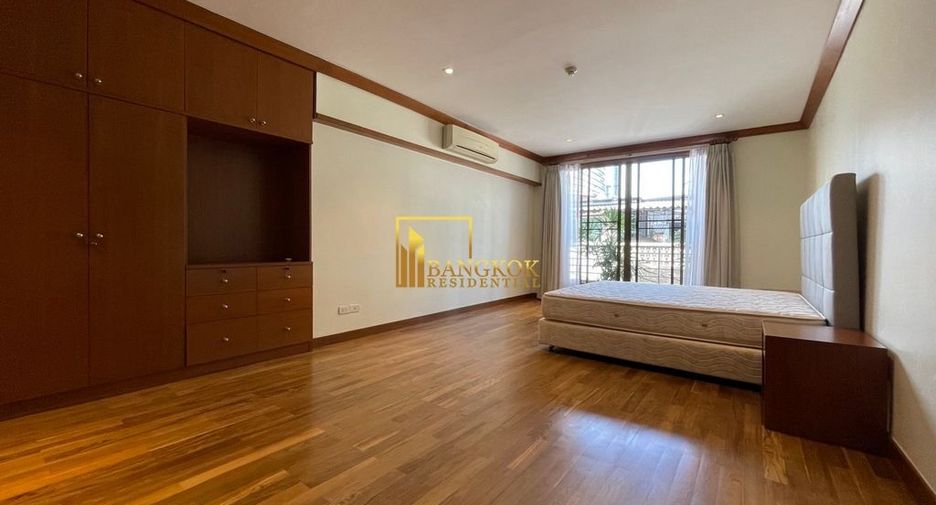 For rent 4 bedrooms apartment in Khlong Toei, Bangkok