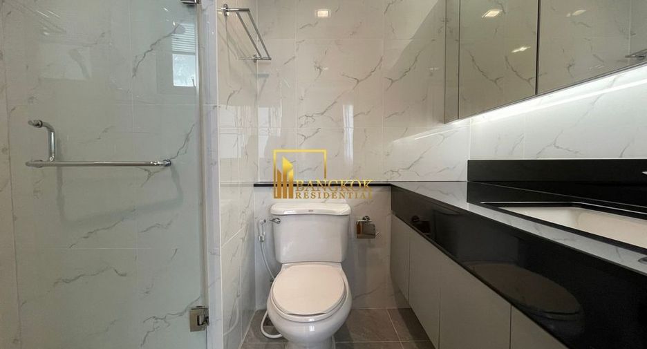 For rent 4 bedrooms apartment in Khlong Toei, Bangkok