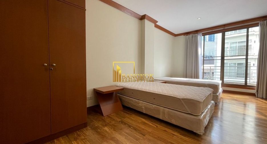 For rent 4 bedrooms apartment in Khlong Toei, Bangkok