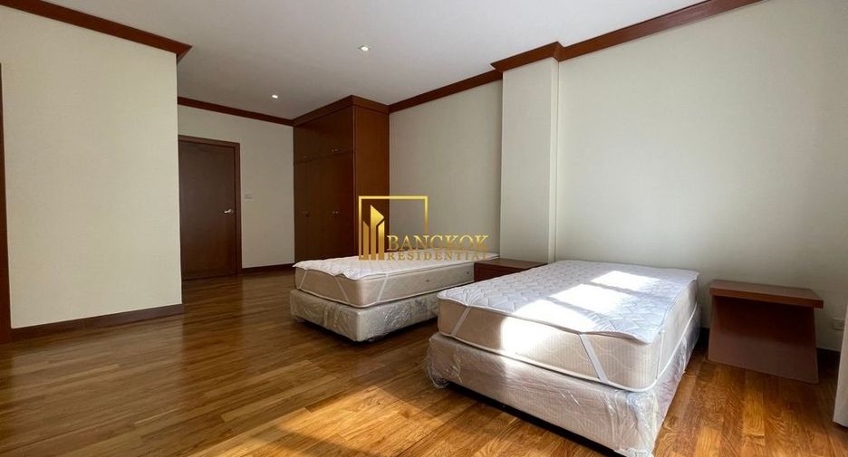 For rent 4 bedrooms apartment in Khlong Toei, Bangkok