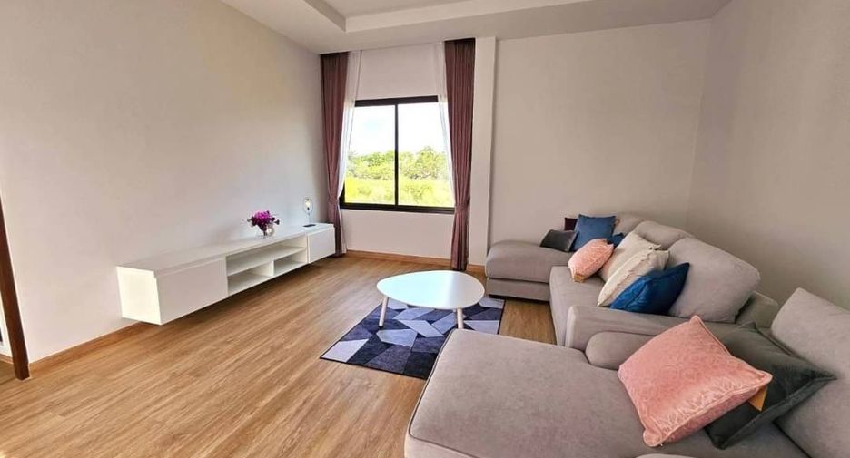 For rent 4 bedrooms house in Mueang Chiang Mai, Chiang Mai