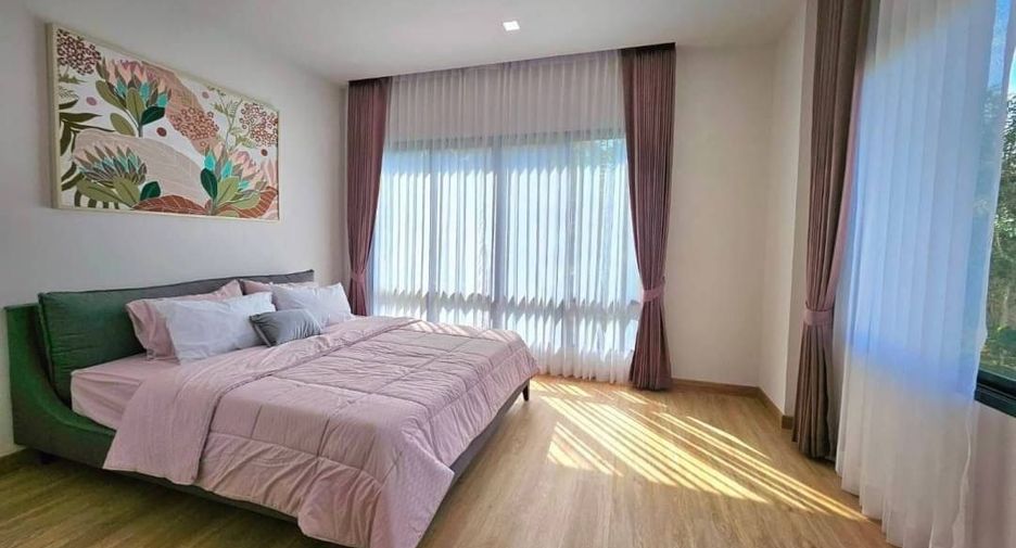 For rent 4 bedrooms house in Mueang Chiang Mai, Chiang Mai