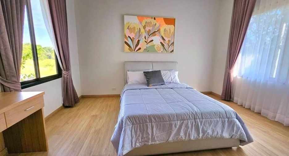 For rent 4 bedrooms house in Mueang Chiang Mai, Chiang Mai