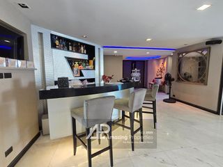 For sale 4 bed condo in Khlong Toei, Bangkok