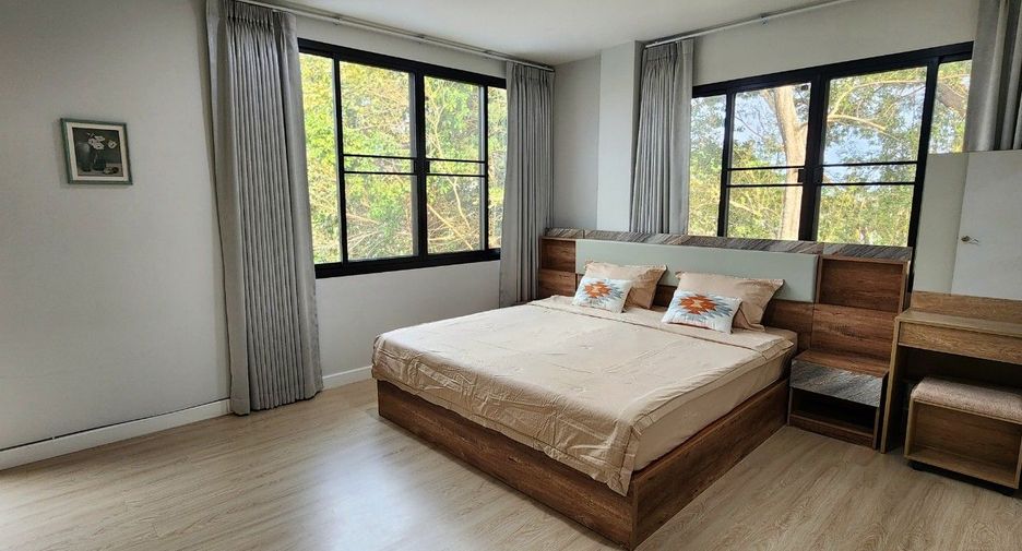 For rent 3 bedrooms townhouse in Mueang Chiang Mai, Chiang Mai