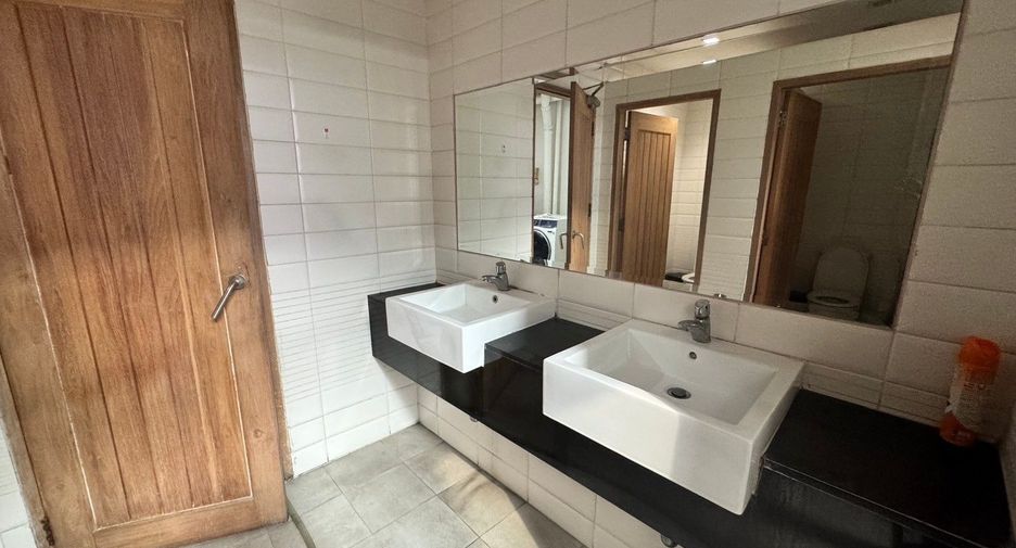 ให้เช่า พื้นที่ค้าปลีก ใน คลองเตย, กรุงเทพฯ