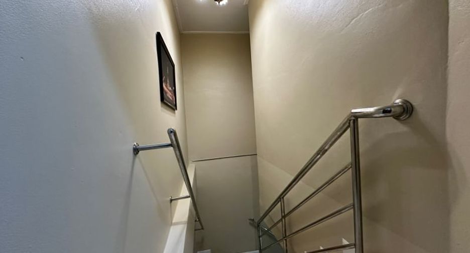For rent and for sale 9 bedrooms apartment in Si Racha, Chonburi