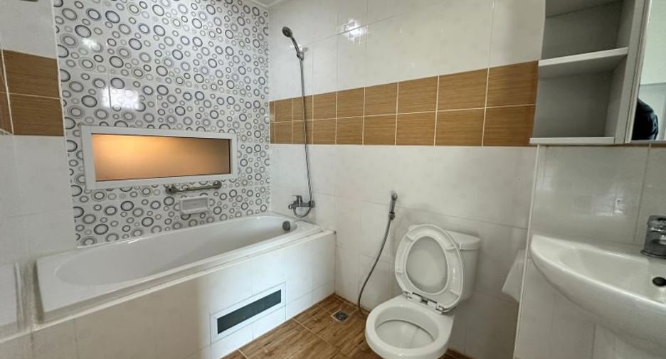 For rent and for sale 9 bedrooms apartment in Si Racha, Chonburi