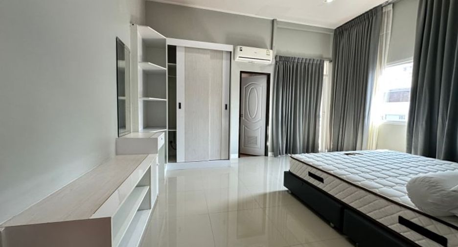For rent and for sale 9 bedrooms apartment in Si Racha, Chonburi