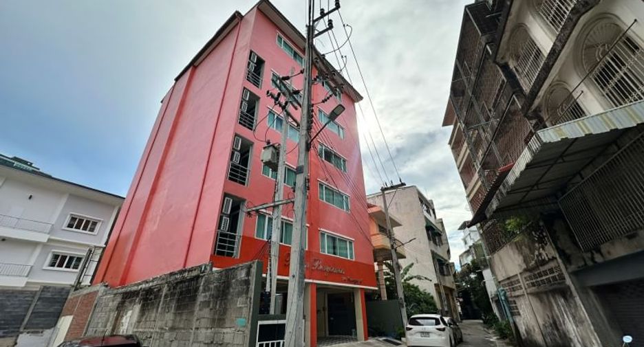 For rent and for sale 9 bedrooms apartment in Si Racha, Chonburi