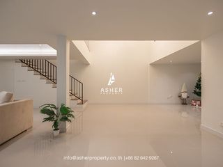 For sale 3 Beds house in Watthana, Bangkok