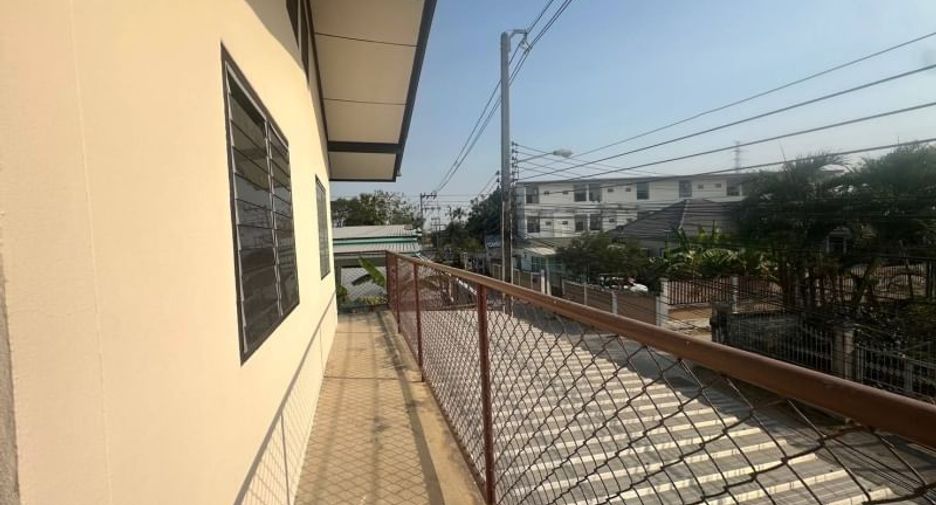 For sale 10 bedrooms apartment in Si Racha, Chonburi