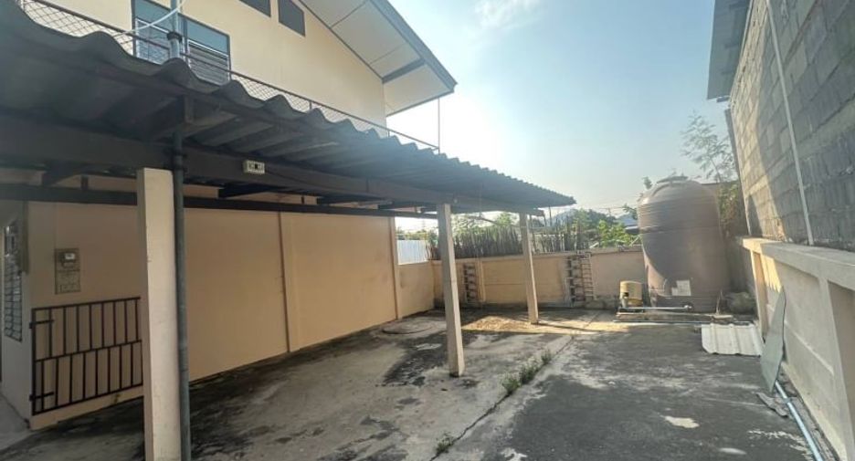 For sale 10 bedrooms apartment in Si Racha, Chonburi
