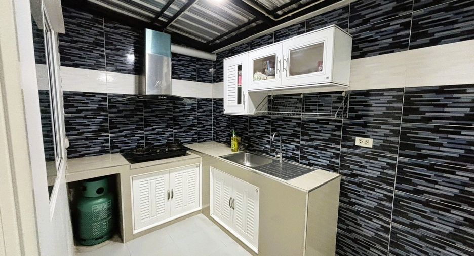 Продажа 3 спальни таунхаус в Bang Bua Thong, Нонтабури