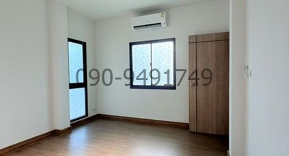 Casa en alquiler de 3 habitaciones en Bang Sao Thong, Samut Prakan