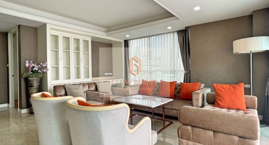 For rent 3 Beds condo in Khlong Toei, Bangkok