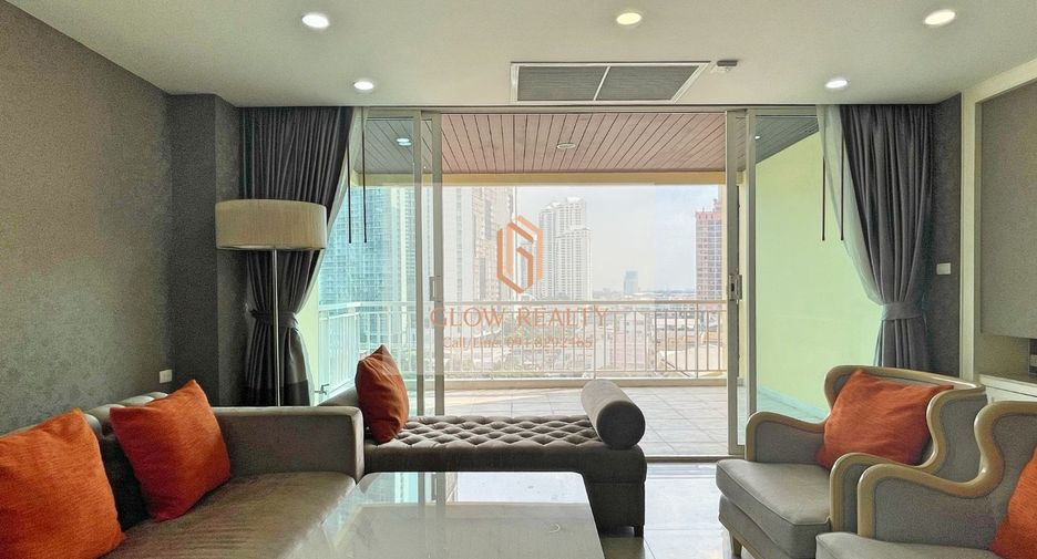 For rent 3 Beds condo in Khlong Toei, Bangkok