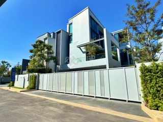 À vendre 4 chambres maison à Bang Phli, Samut Prakan