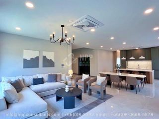 À louer et à vendre 5 chambres maison à Bang Phli, Samut Prakan