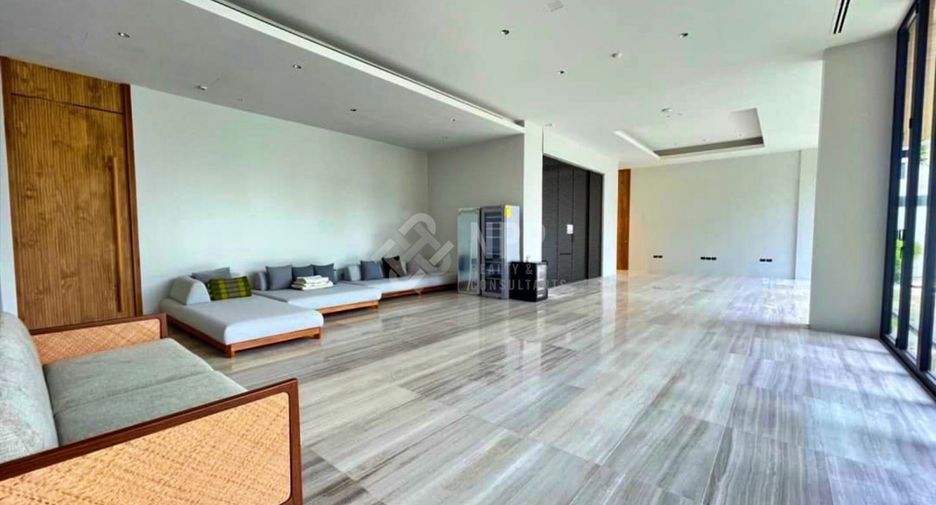 Haus zum Kauf mit 5 Zimmer in Bueng Kum, Bangkok