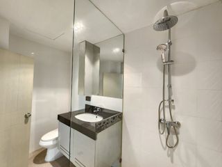 Apartamento en alquiler de 2 habitaciones en Khlong Toei, Bangkok