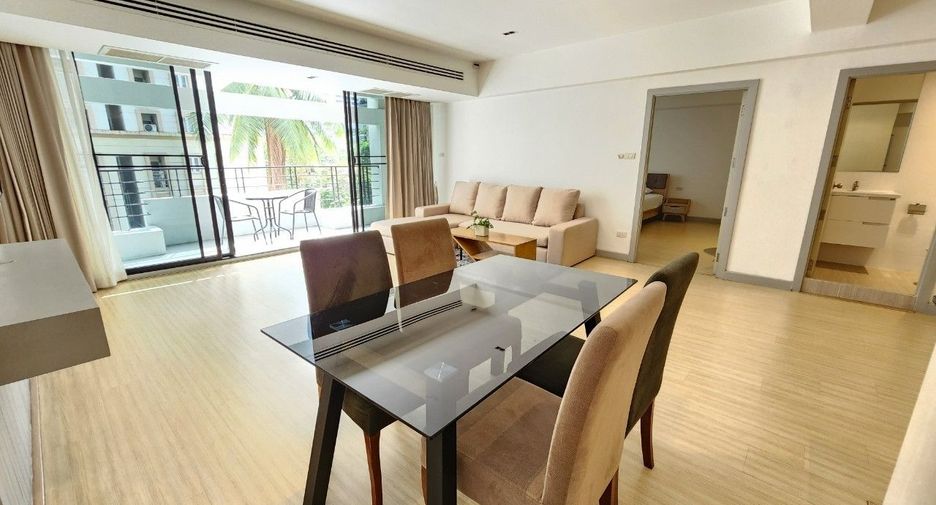 For rent 2 bedrooms apartment in Khlong Toei, Bangkok