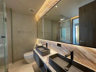 For sale 3 bed condo in Phaya Thai, Bangkok