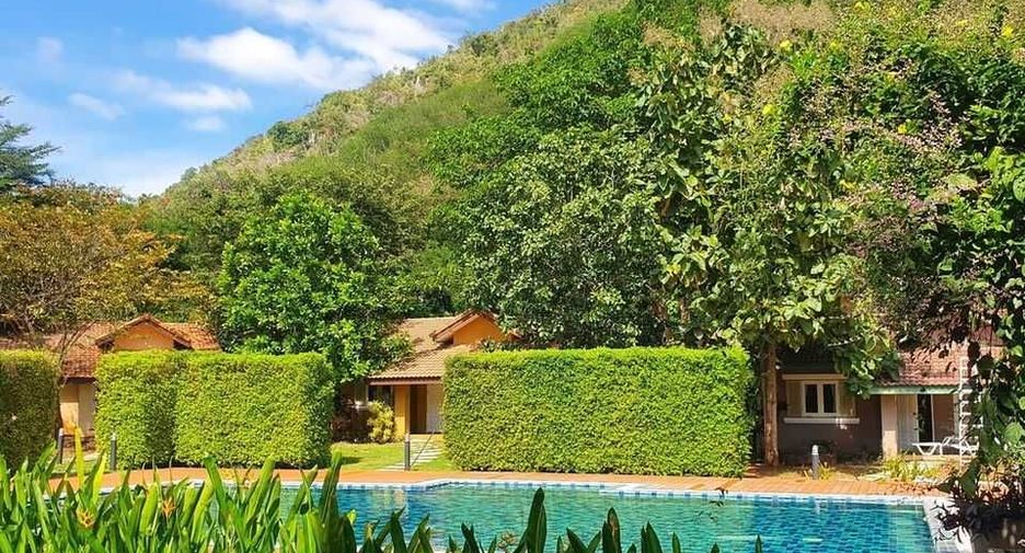 For sale 16 ベッドルーム hotel in Pak Chong, Nakhon Ratchasima