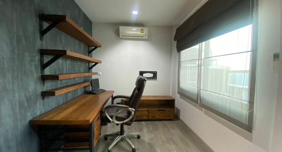 Casa en venta de 3 habitaciones en Thanyaburi, Pathum Thani
