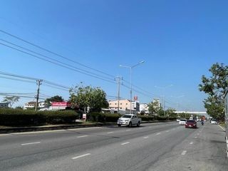 For sale 5 bed retail Space in Sam Phran, Nakhon Pathom
